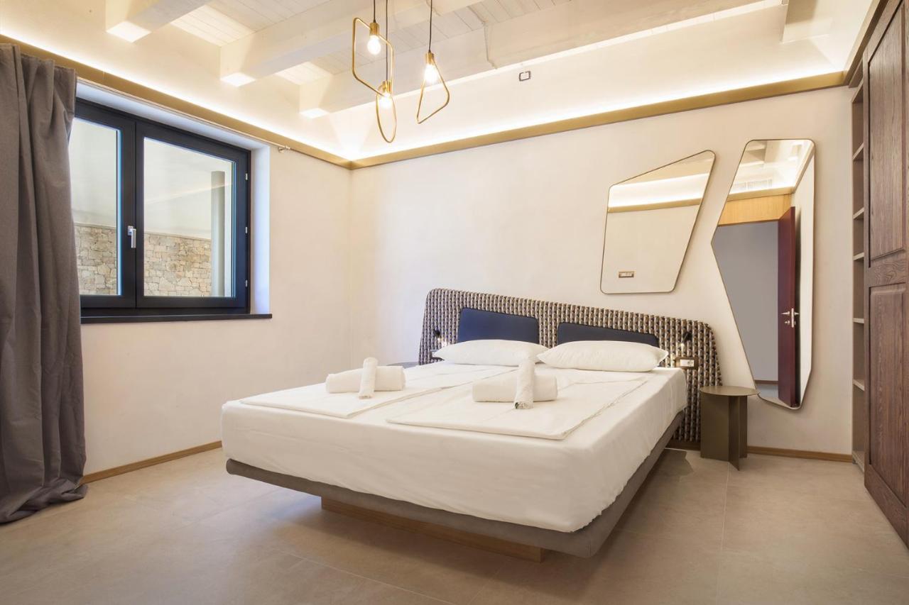 Villa Divina - Apt Icona Con Piscina E Vista Lago Castelletto Zewnętrze zdjęcie
