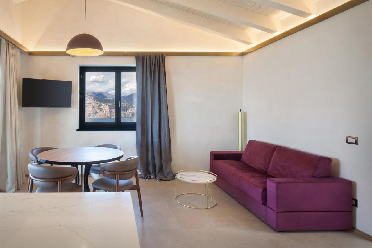 Villa Divina - Apt Icona Con Piscina E Vista Lago Castelletto Zewnętrze zdjęcie